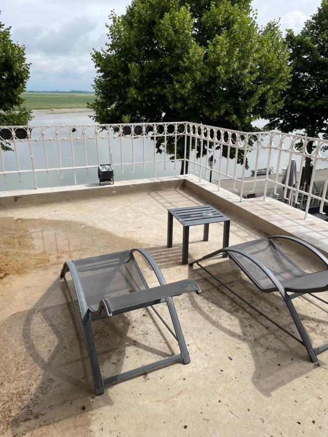 Logis Hotel- Restaurant Le Relais Guillaume De Normandy Saint-Valery-sur-Somme Bagian luar foto