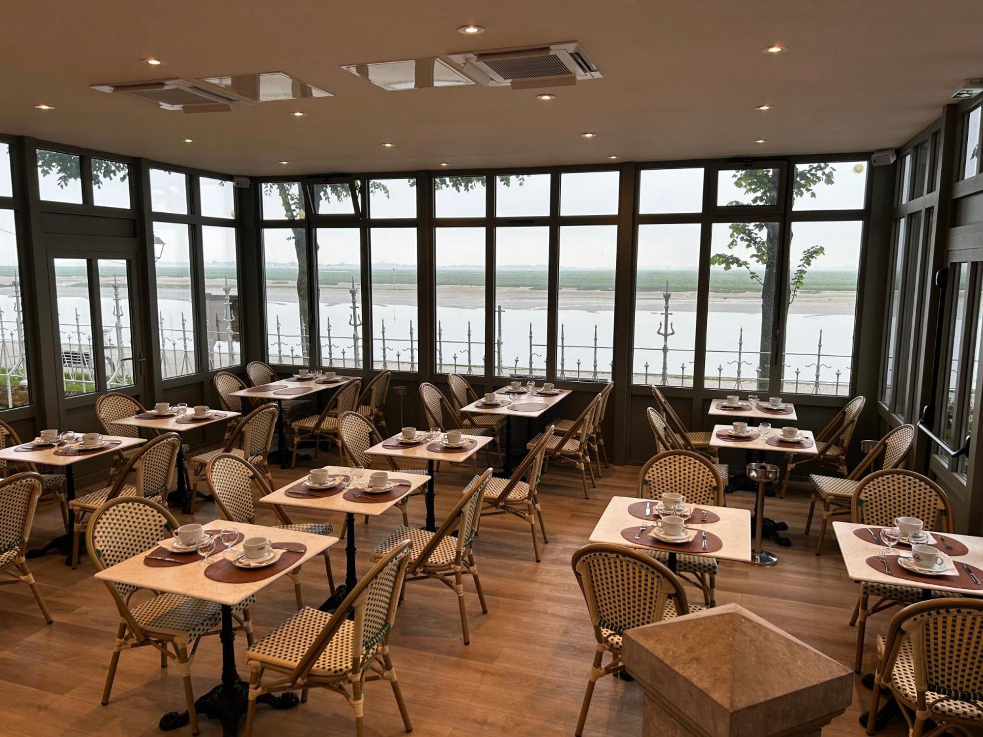 Logis Hotel- Restaurant Le Relais Guillaume De Normandy Saint-Valery-sur-Somme Bagian luar foto