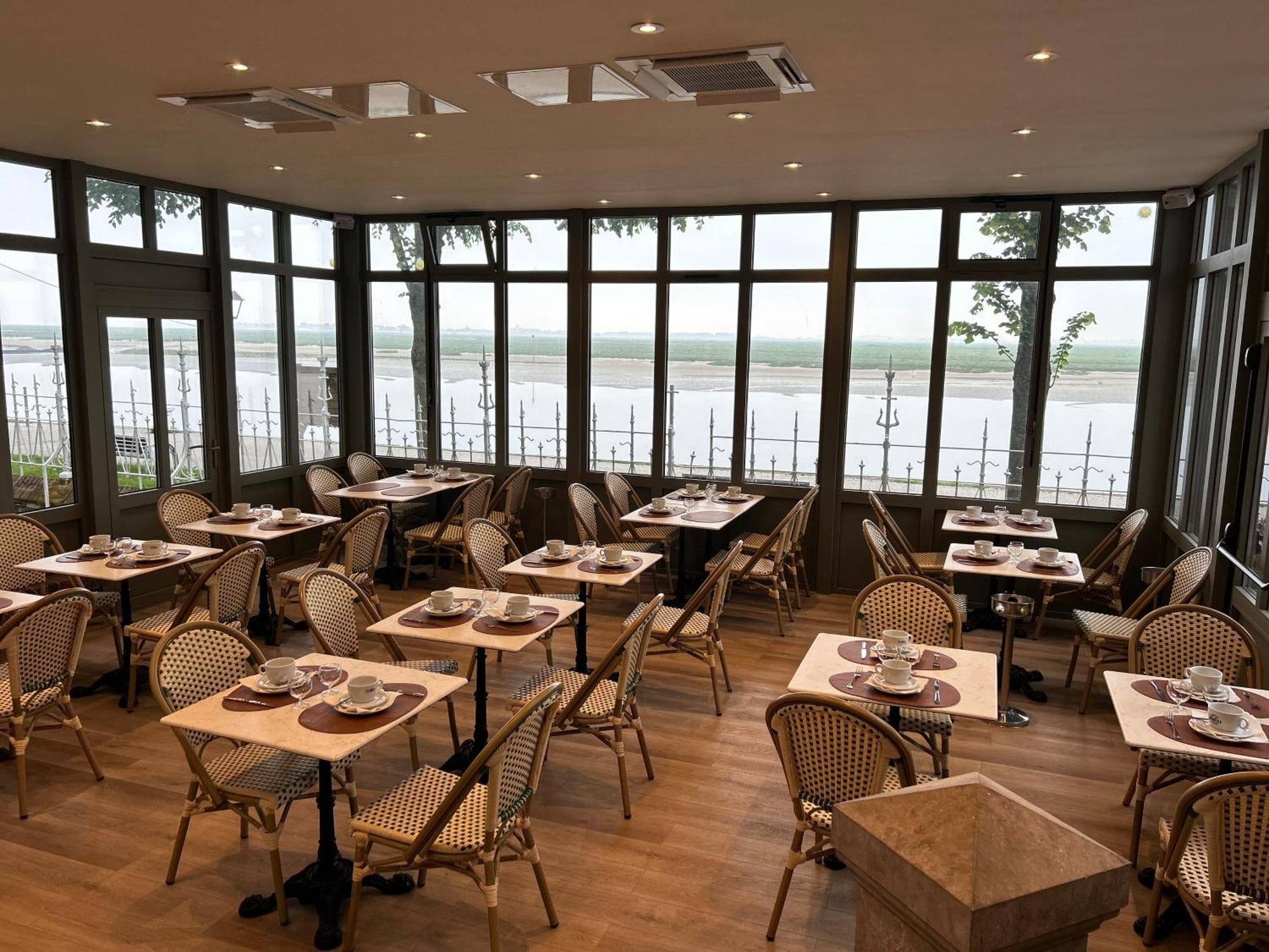 Logis Hotel- Restaurant Le Relais Guillaume De Normandy Saint-Valery-sur-Somme Bagian luar foto